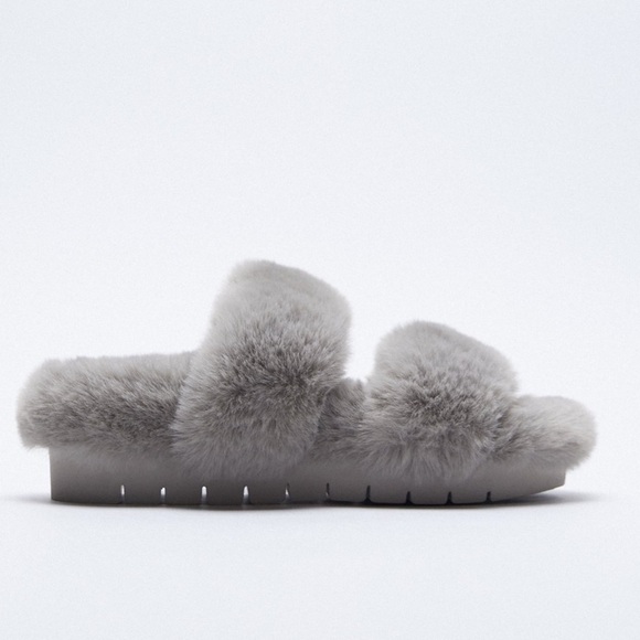ZARA Faux Fur Low Heel Chunky Sandals - Picture 6 of 6